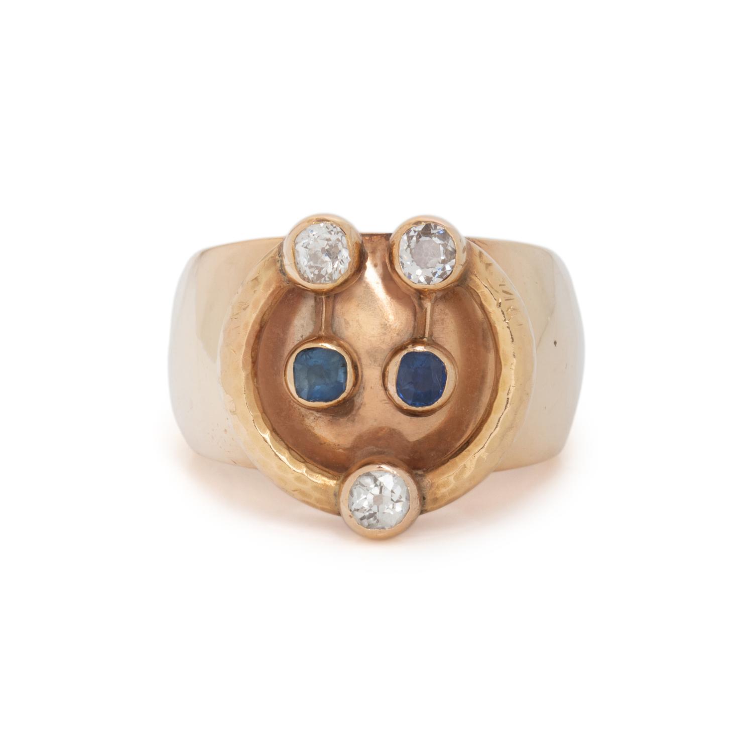 YELLOW GOLD, DIAMOND AND SAPPHIRE RING