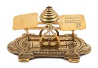 An English Brass Postal Scale Height 6 x width 9 x depth 5 inches. — LATE 19TH CENTURY