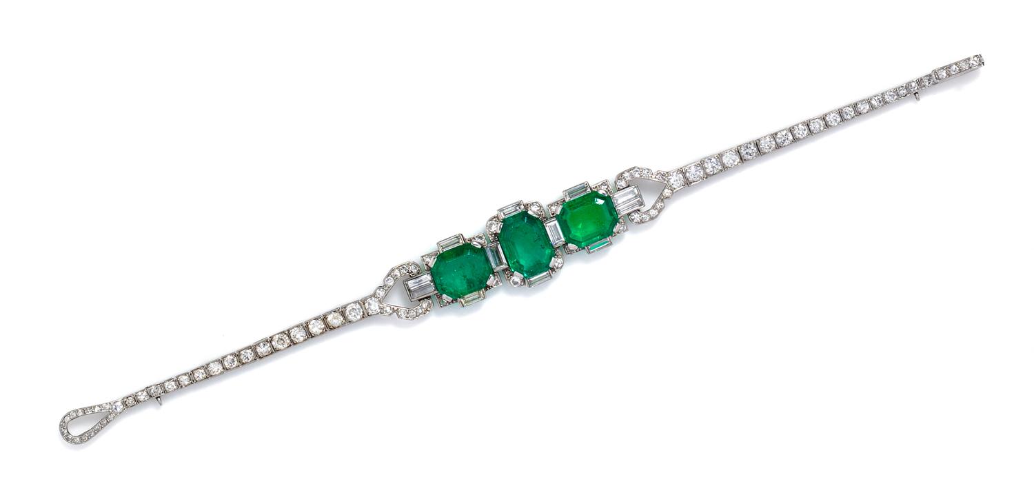 A Fine Platinum, Emerald and Diamond Bracelet, Cartier, 14.50 dwts.