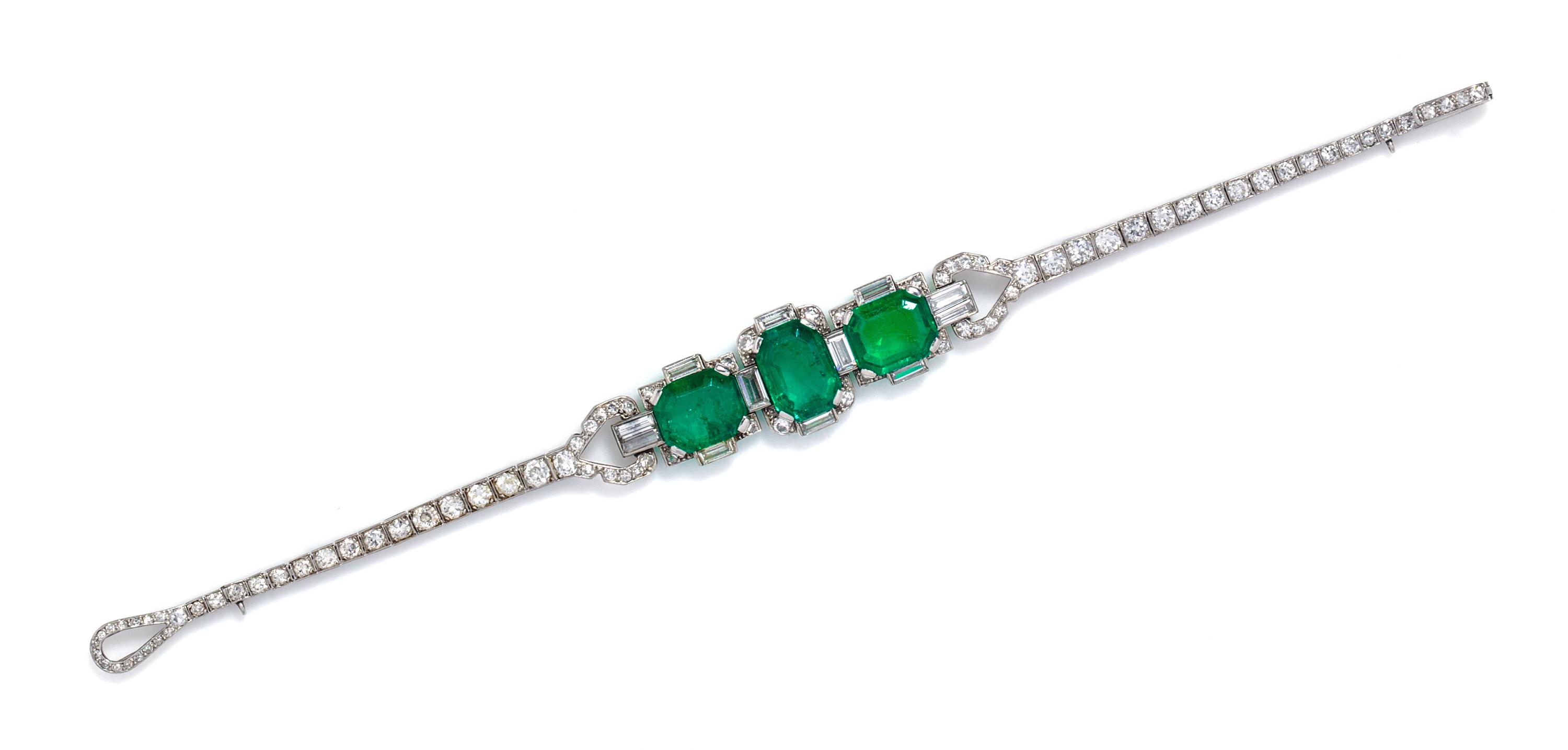 A Fine Platinum, Emerald and Diamond Bracelet, Cartier, 14.50 dwts.