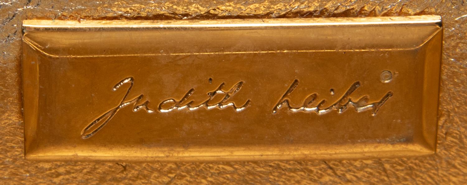 Judith Leiber, Clamshell Minaudière