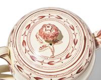 A Wedgwood Creamware Teapot and Teacaddy