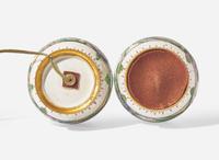 A pair of Japanese Kakiemon palate vases, early 18th century 日本花樽改制檯燈一對 十八世紀初