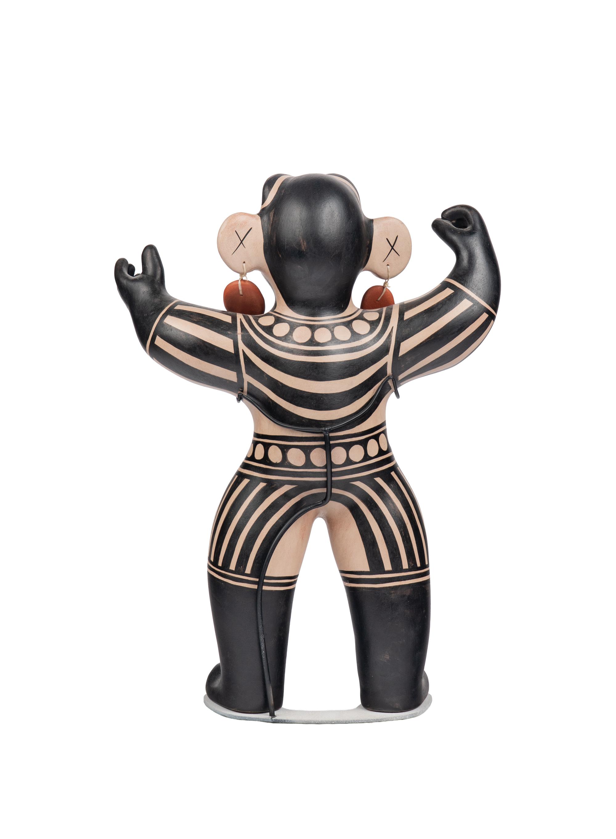 Pottery Mano Figure