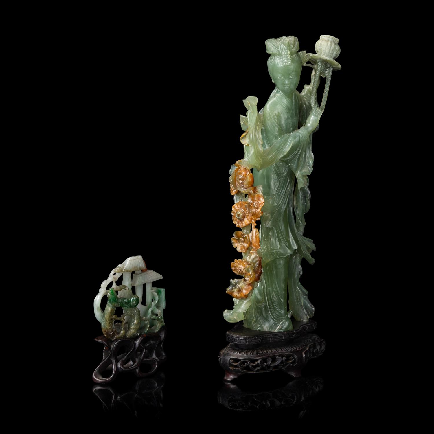 Two Chinese Green Jadeite Carvings, 20th Century 近代 翡翠擺件兩種