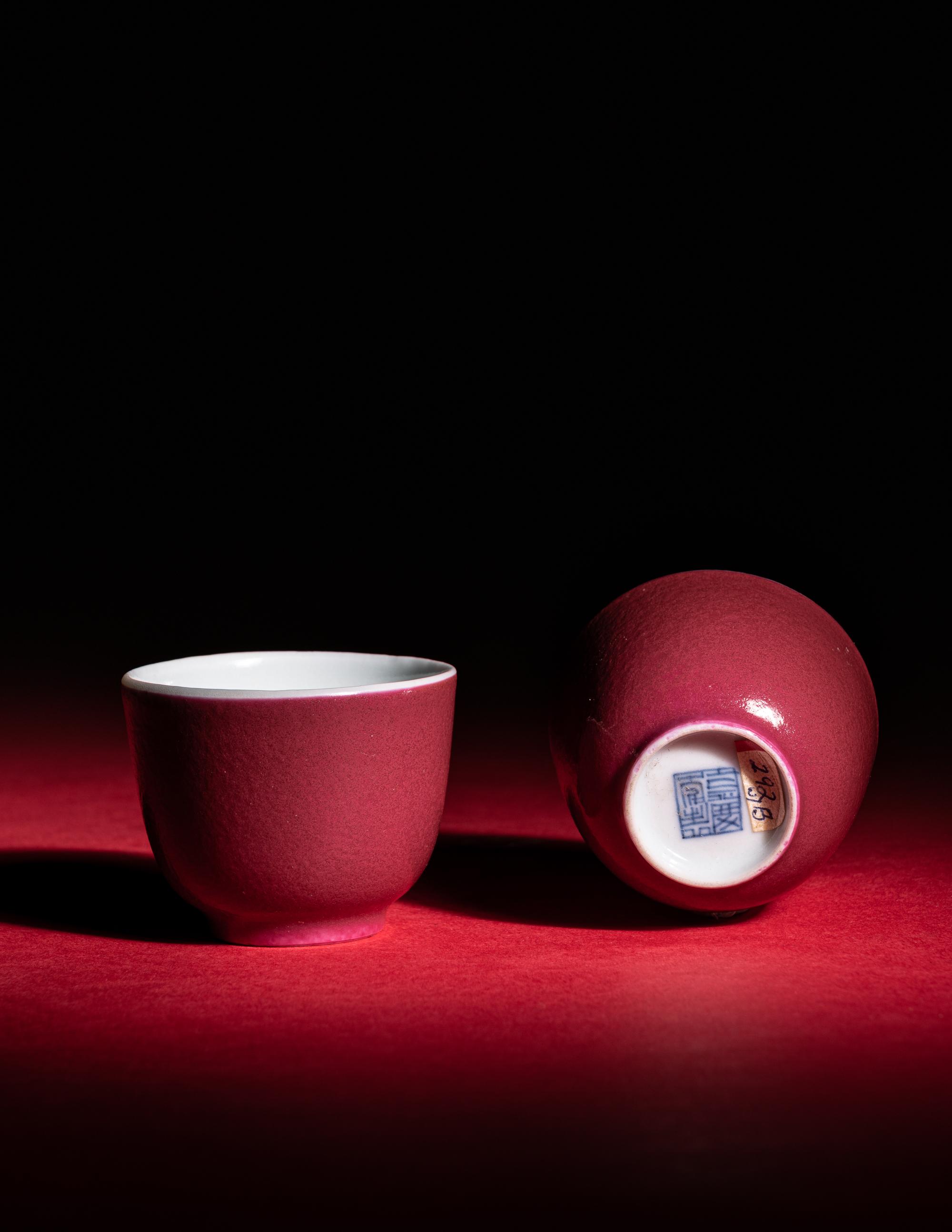 A Pair of Chinese Ruby Red Glazed Porcelain Cups, Jiaqing Period 清嘉慶 胭脂紅釉杯一對