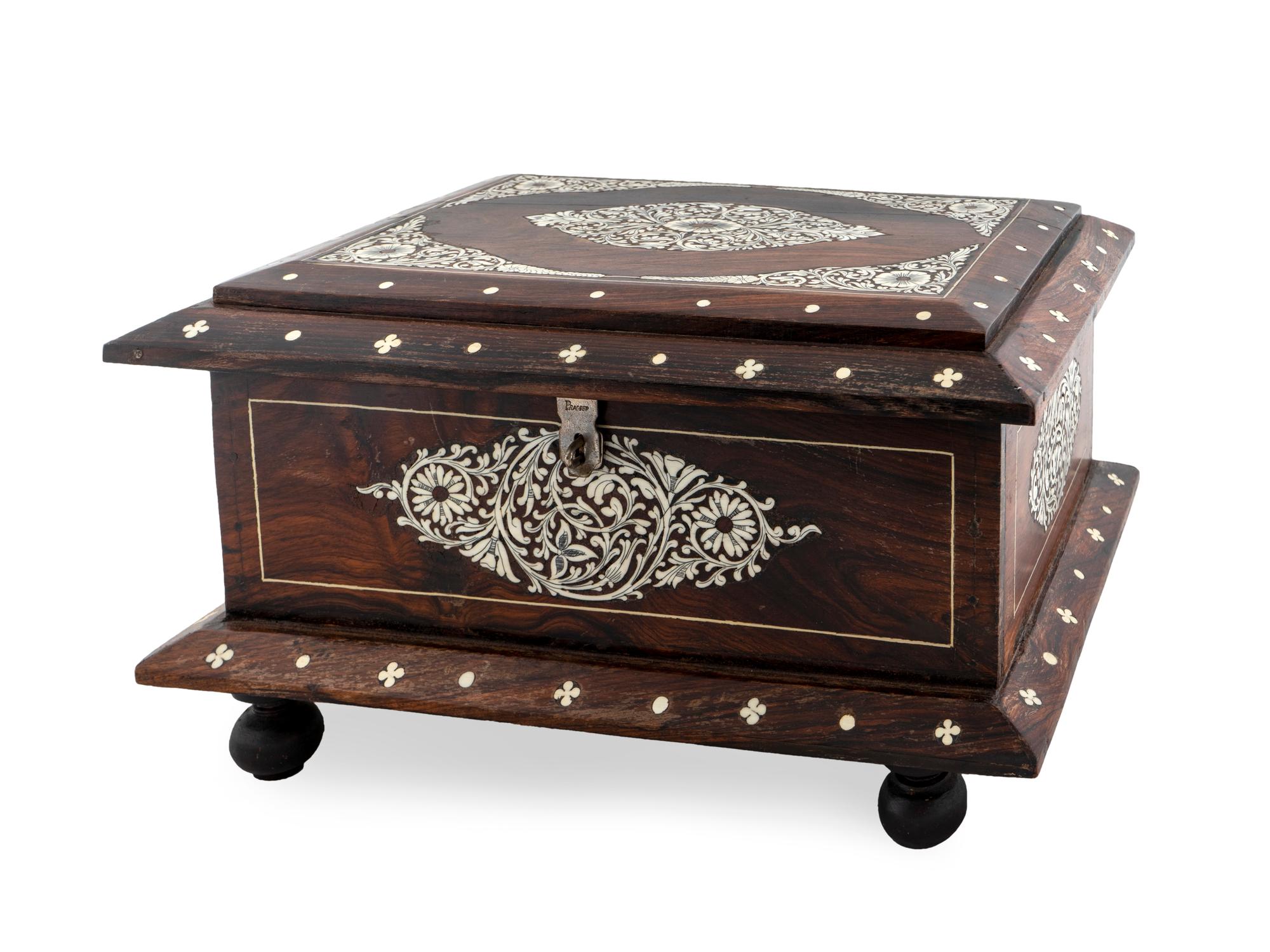 An Anglo-Indian Rosewood Inlaid Covered Box — 19TH CENTURY
