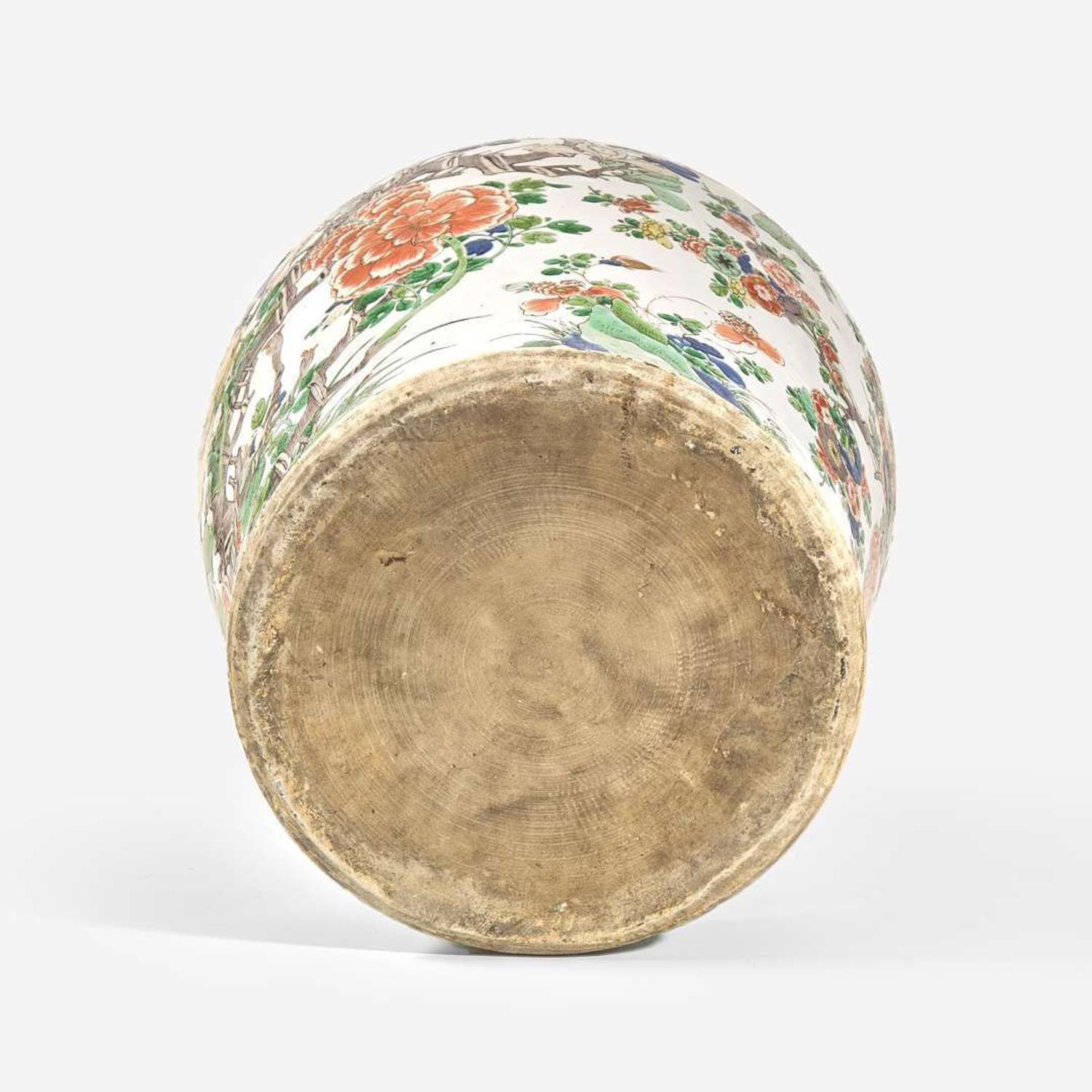 A very large Chinese famille verte decorated jar and cover 洋彩大盖罐 Kangxi period ???