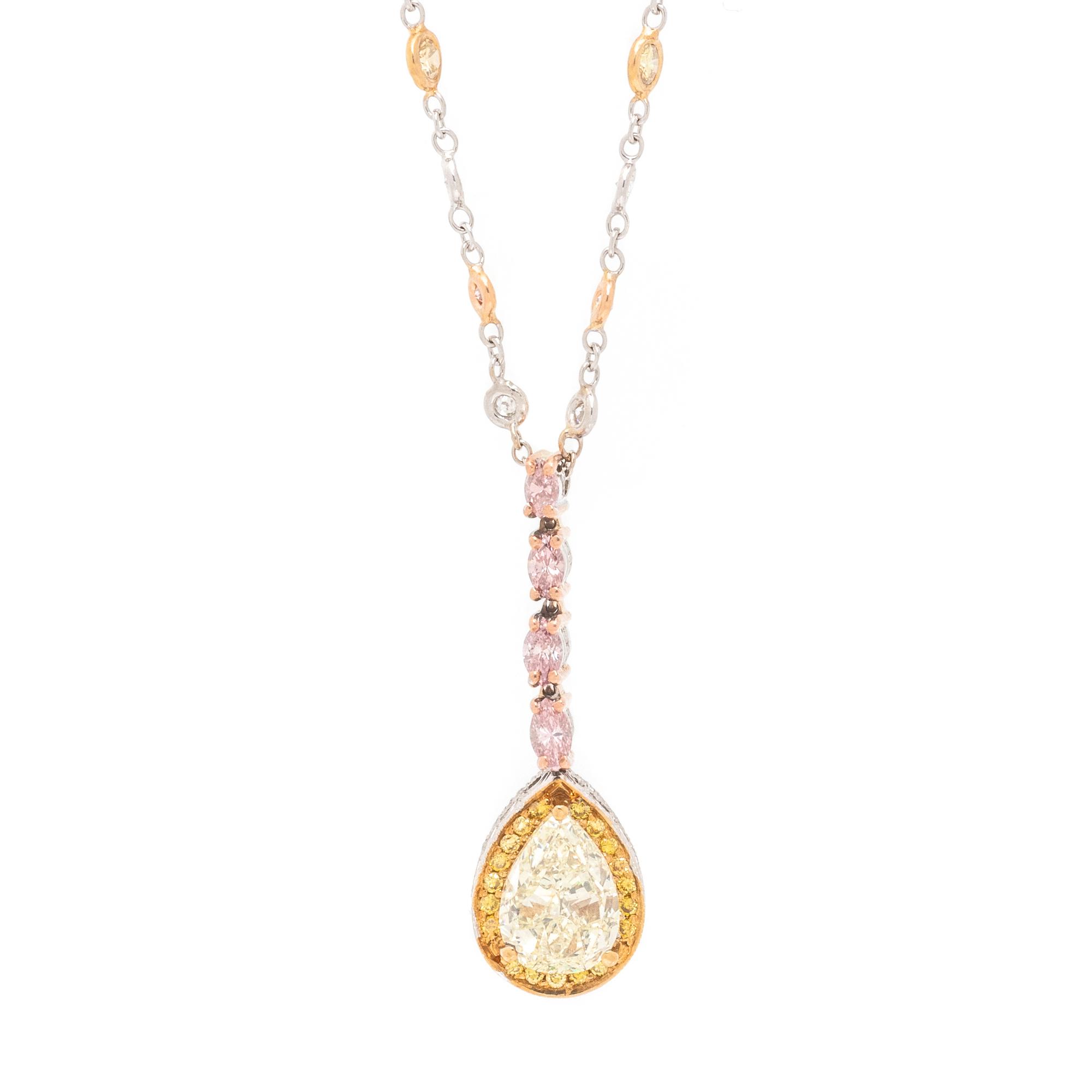 COLORED DIAMOND AND DIAMOND NECKLACE