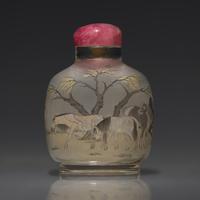 A Chinese Interior-Painted Glass "Horses of Mu Wang" Snuff Bottle, Ye Zhongsan, 1898 — 1898年 葉仲三作玻璃內畫穆王八駿圖鼻煙壺
