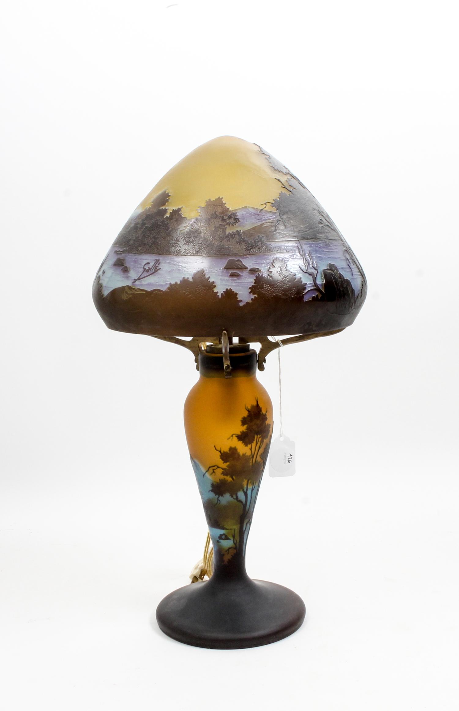 A Romanian Cameo Glass Table Lamp Height overall 18 1/2 x diameter of shade 11 inches. — LATE 20TH CENTURY