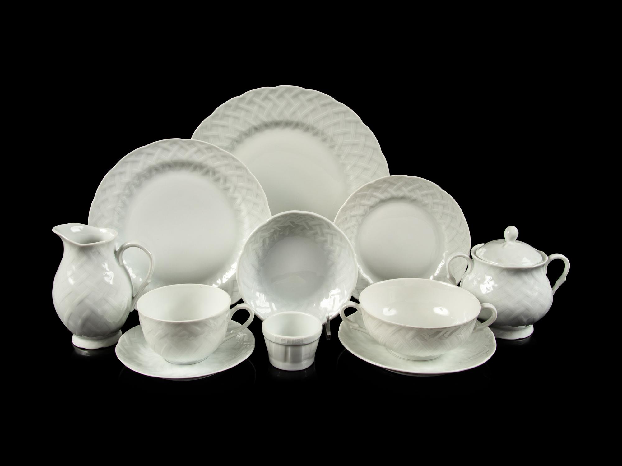 A Bernardaud Limoges Vannerie Porcelain Dinner Service