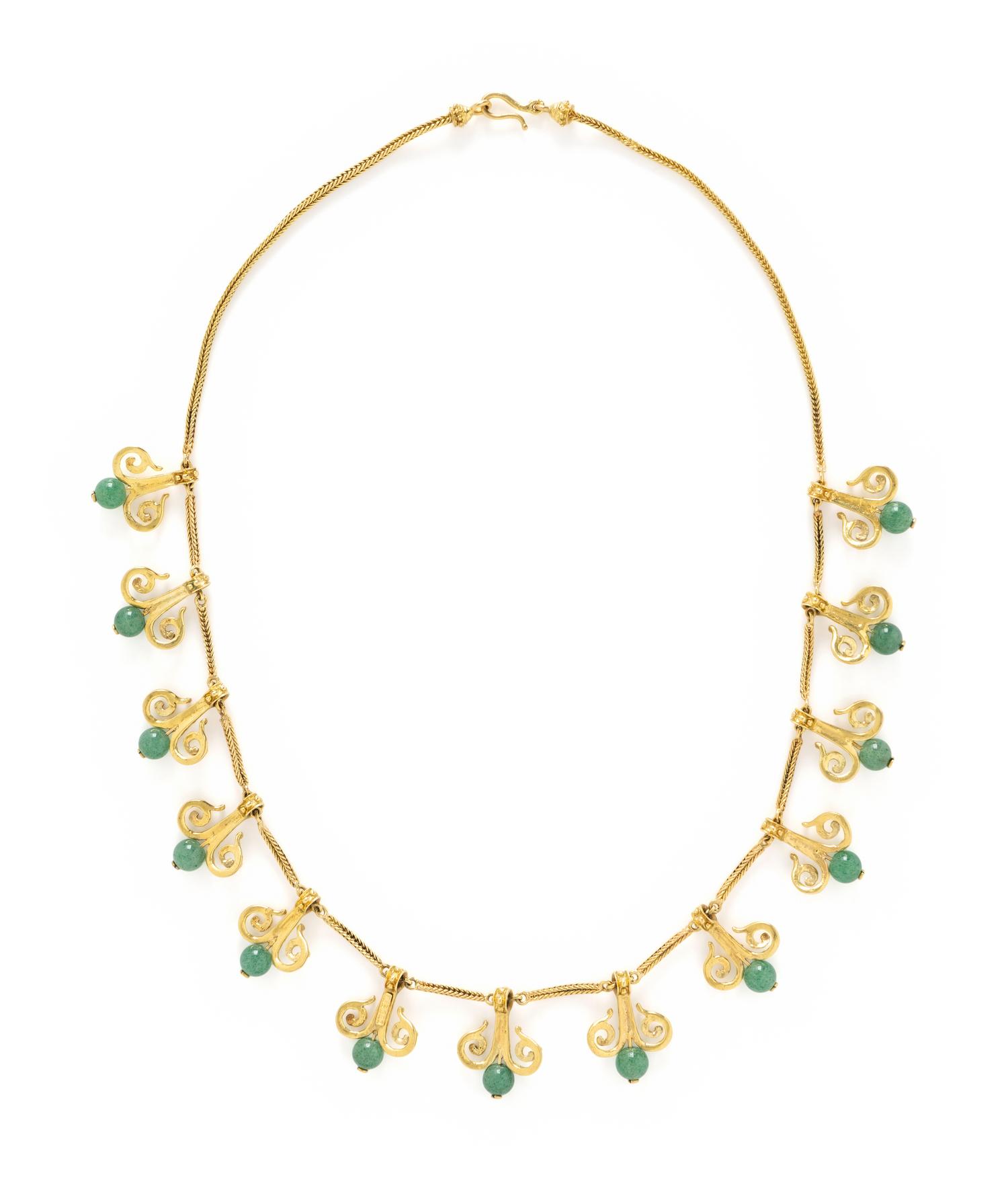 YELLOW GOLD AND AVENTURINE QUARTZ NECKLACE