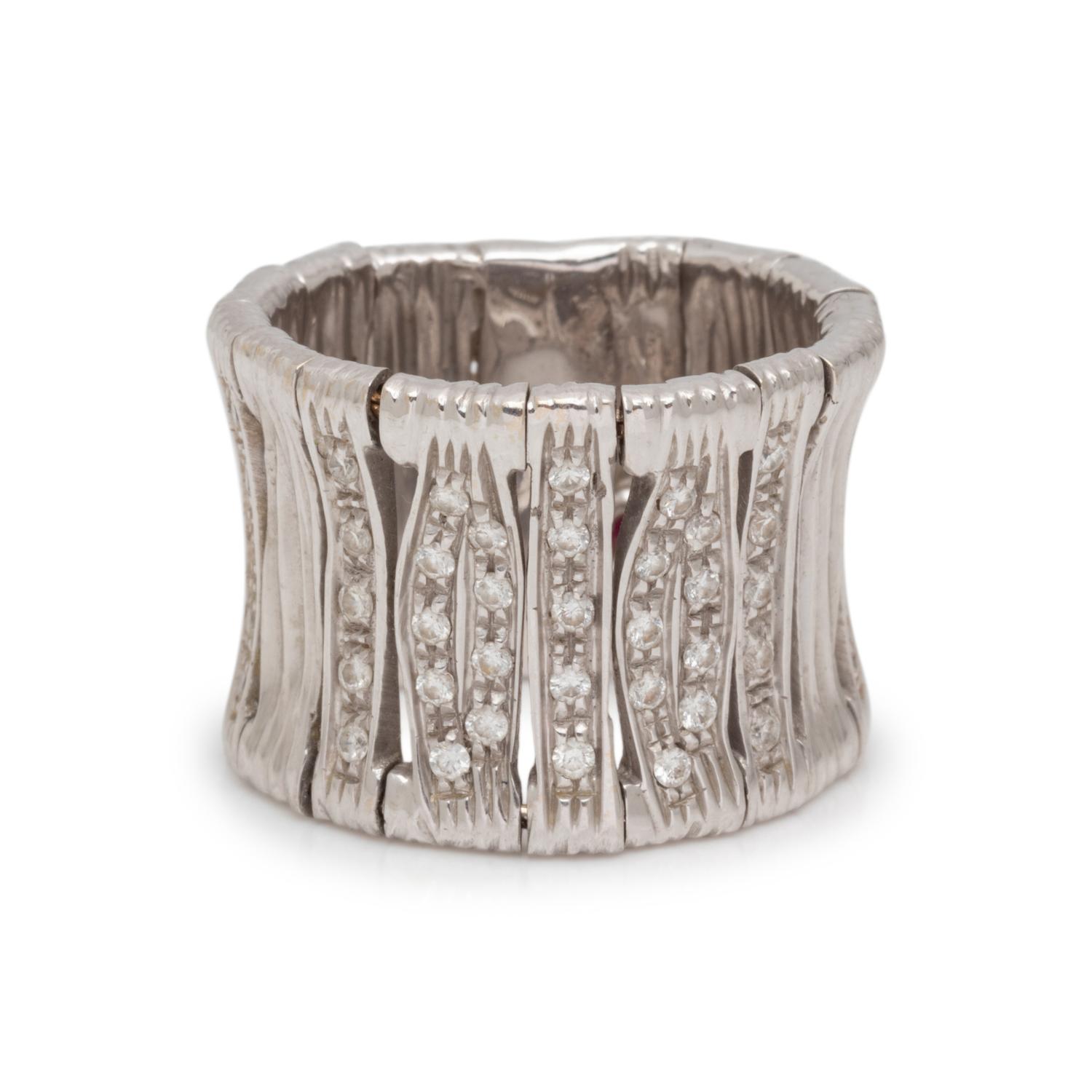 ROBERTO COIN, WHITE GOLD AND DIAMOND 'ELEPHANTINO' RING
