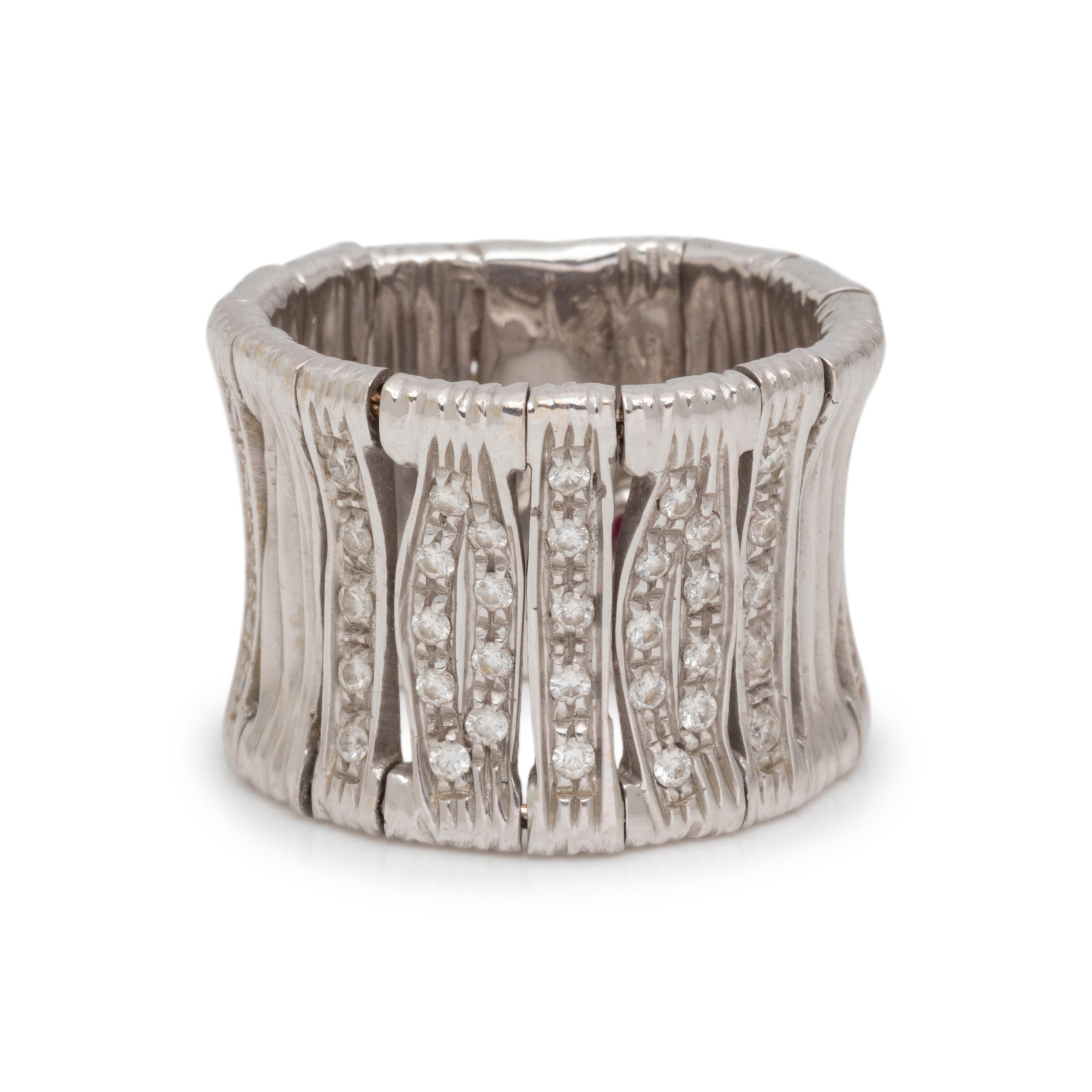 ROBERTO COIN, WHITE GOLD AND DIAMOND 'ELEPHANTINO' RING