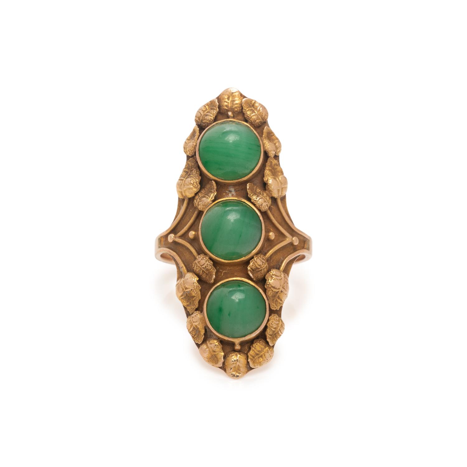 ARTS & CRAFTS, YELLOW GOLD AND JADE RING