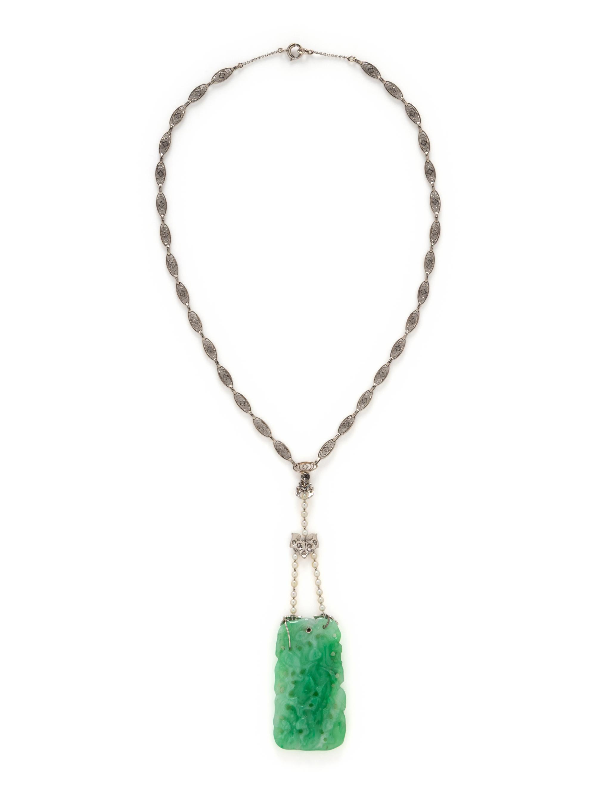 ART DECO, JADE, SEED PEARL, AND DIAMOND NECKLACE