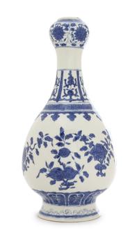 A Blue and White Porcelain Garlic-Mouth Vase Height 11 inches. — EARLY 20TH CENTURY
