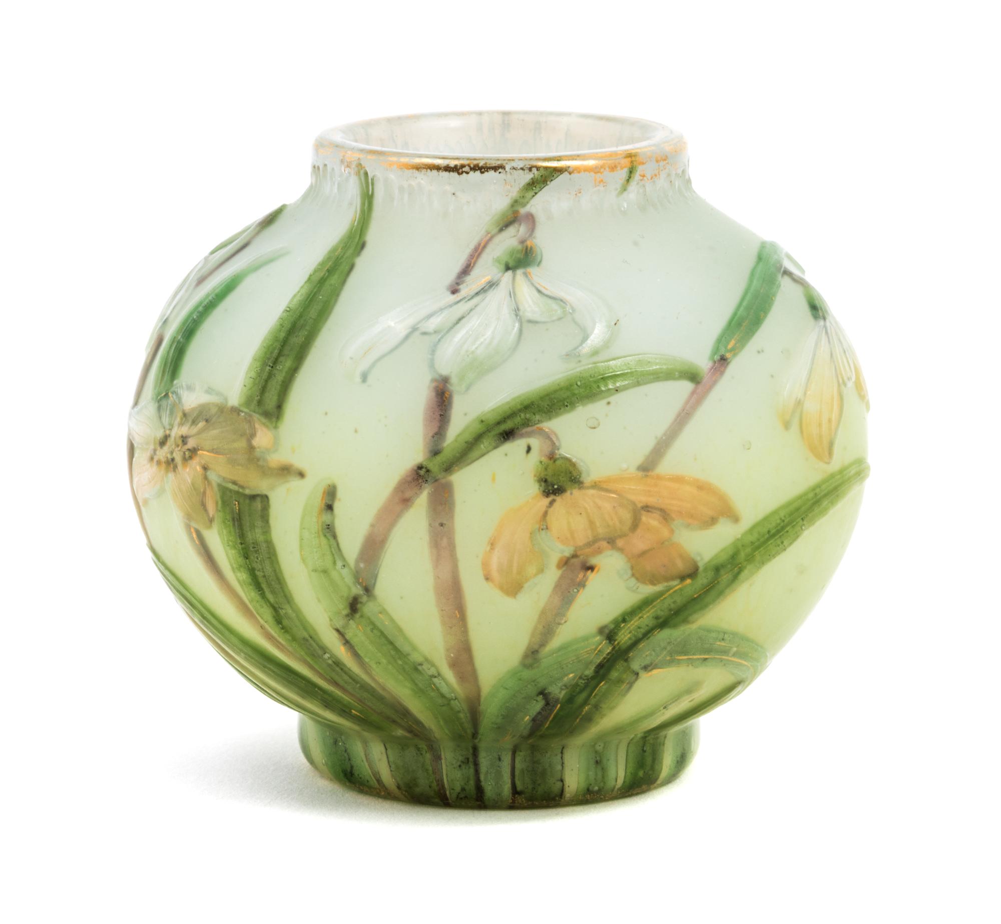 Burgun & Schverer, EARLY 20TH CENTURY, a cameo glass vase, of round form with floral decoration