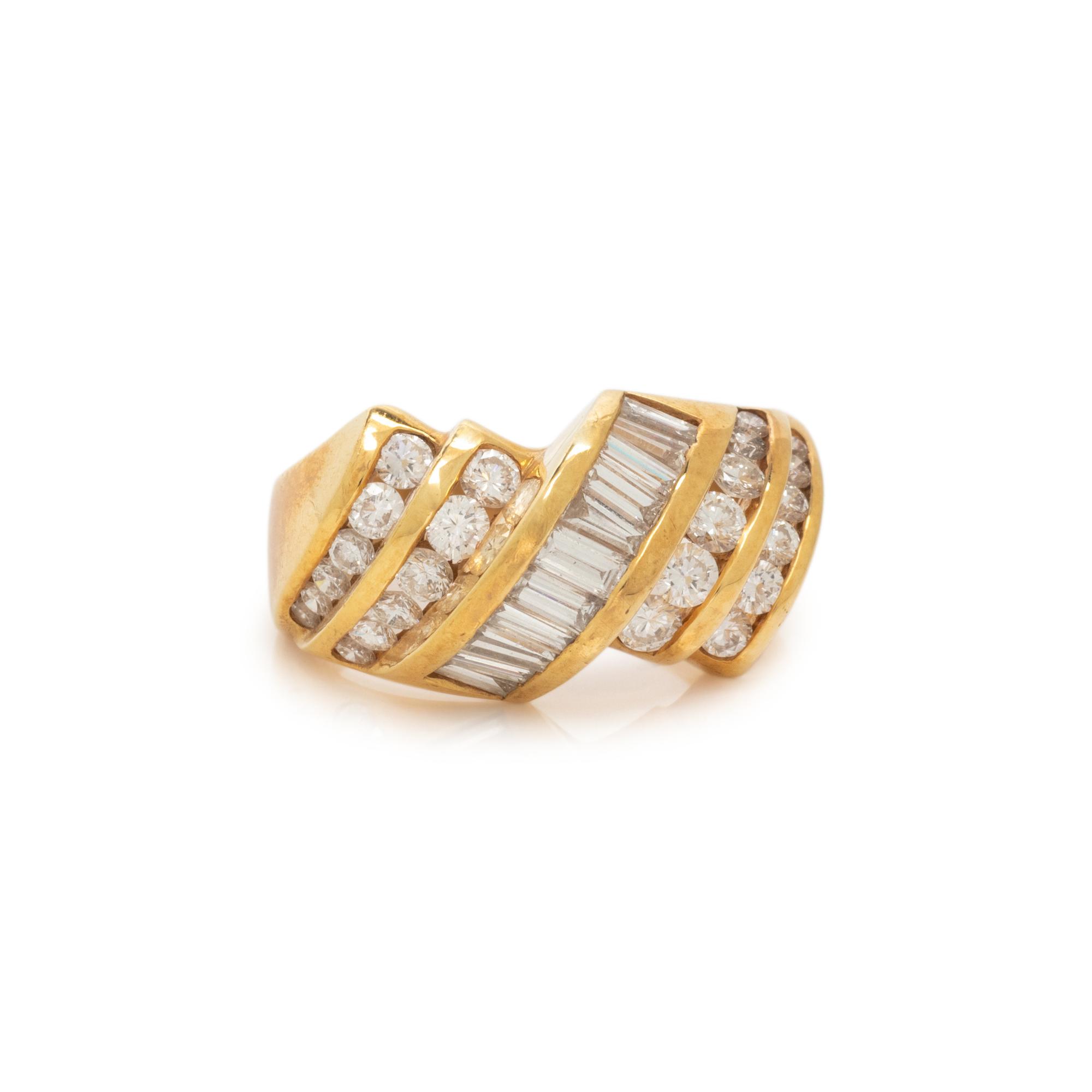 YELLOW GOLD AND DIAMOND RING
