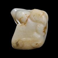 A Chinese creamy-white jade carving of a bear 白玉雕熊 Qing dynasty or earlier ????