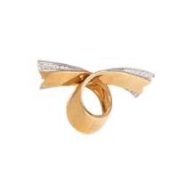 YELLOW GOLD AND DIAMOND BROOCH
