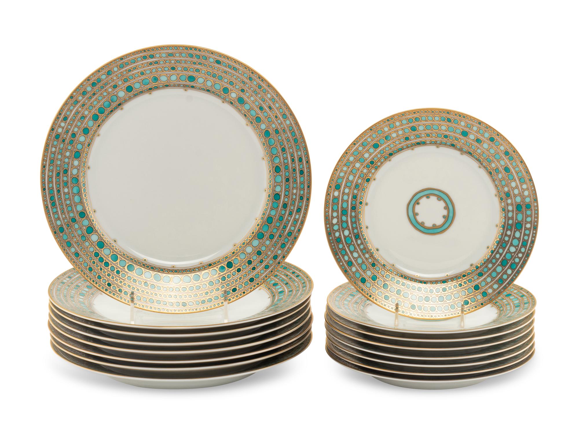 A Robert Haviland and C. Parlon Limoges Porcelain Dinner Service