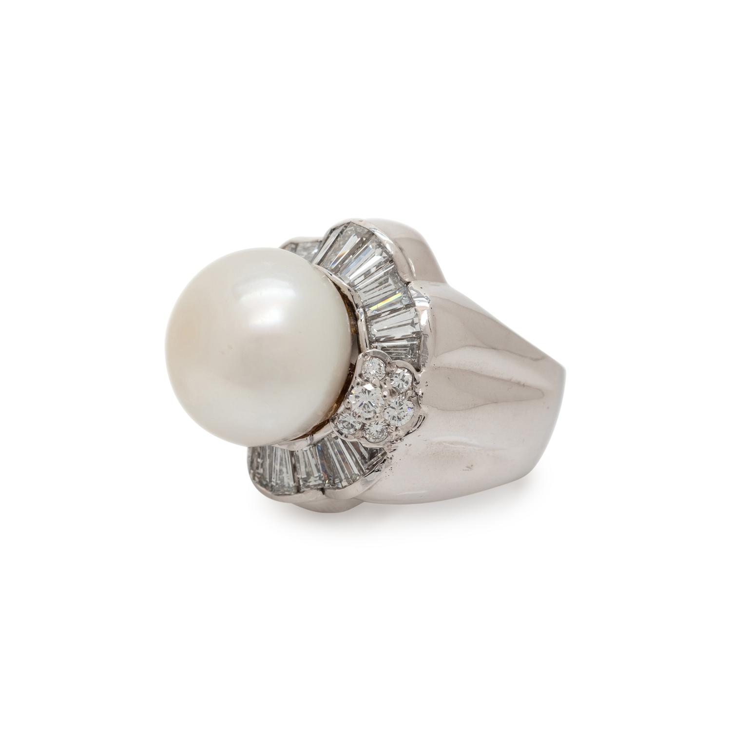 CULTURED SOUTH SEA PEARL AND DIAMOND RING