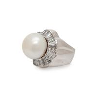 CULTURED SOUTH SEA PEARL AND DIAMOND RING