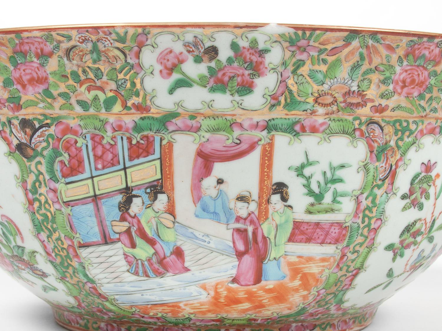 A Chinese Export Rose Medallion Porcelain Bowl