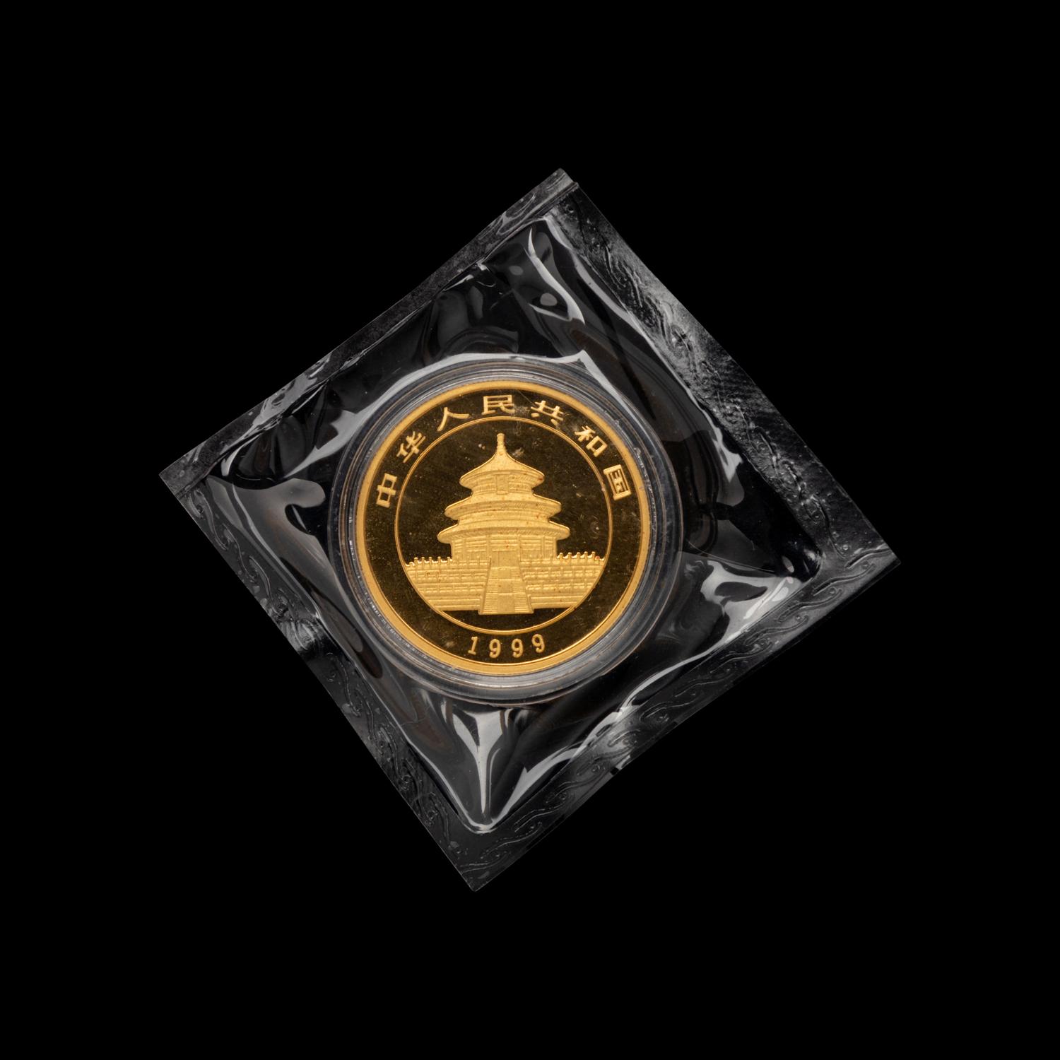 [CHINA] A 1999 Gold Panda 100-Yuan Gold Proof Coin