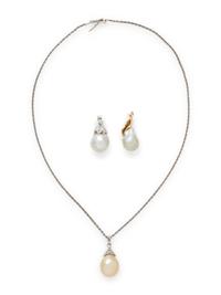 COLLECTION OF CULTURED PEARL AND DIAMOND PENDANTS AND CHAIN