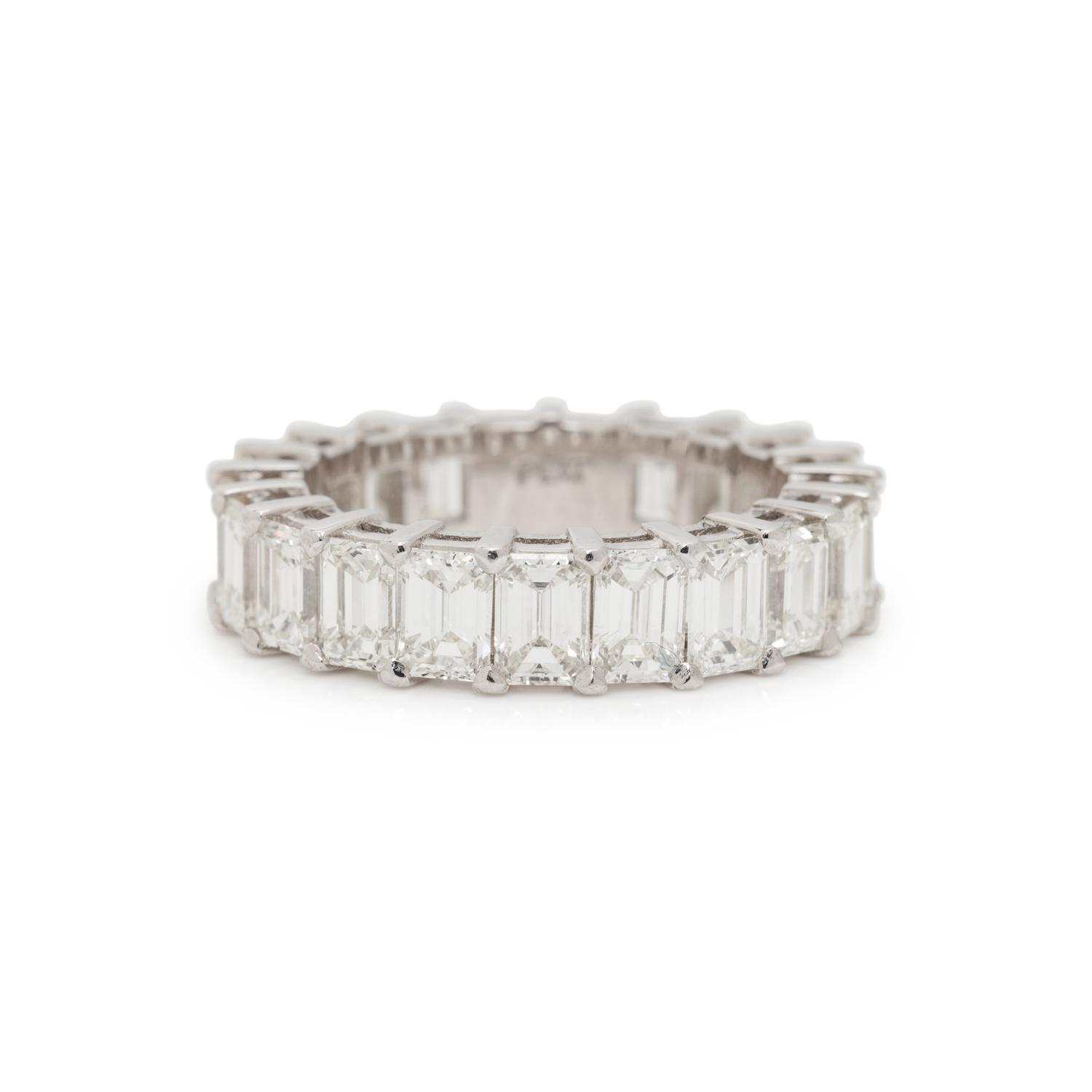 DIAMOND ETERNITY BAND