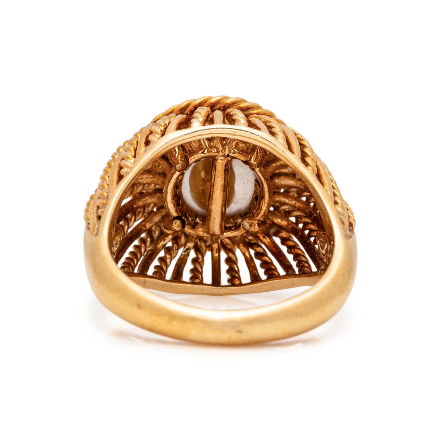 DAVID WEBB, YELLOW GOLD AND CULTURED MABE PEARL RING
