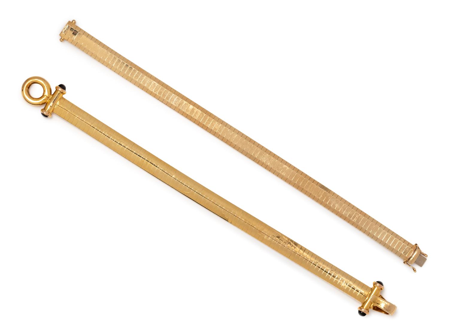 COLLECTION OF YELLOW GOLD BRACELETS