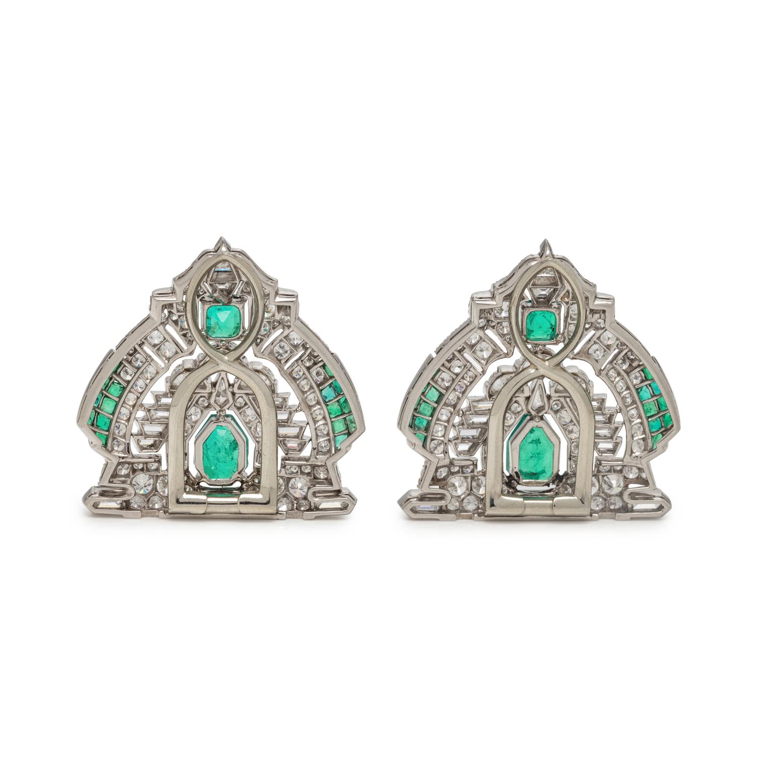 ART DECO, EMERALD AND DIAMOND DOUBLE CLIP BROOCH