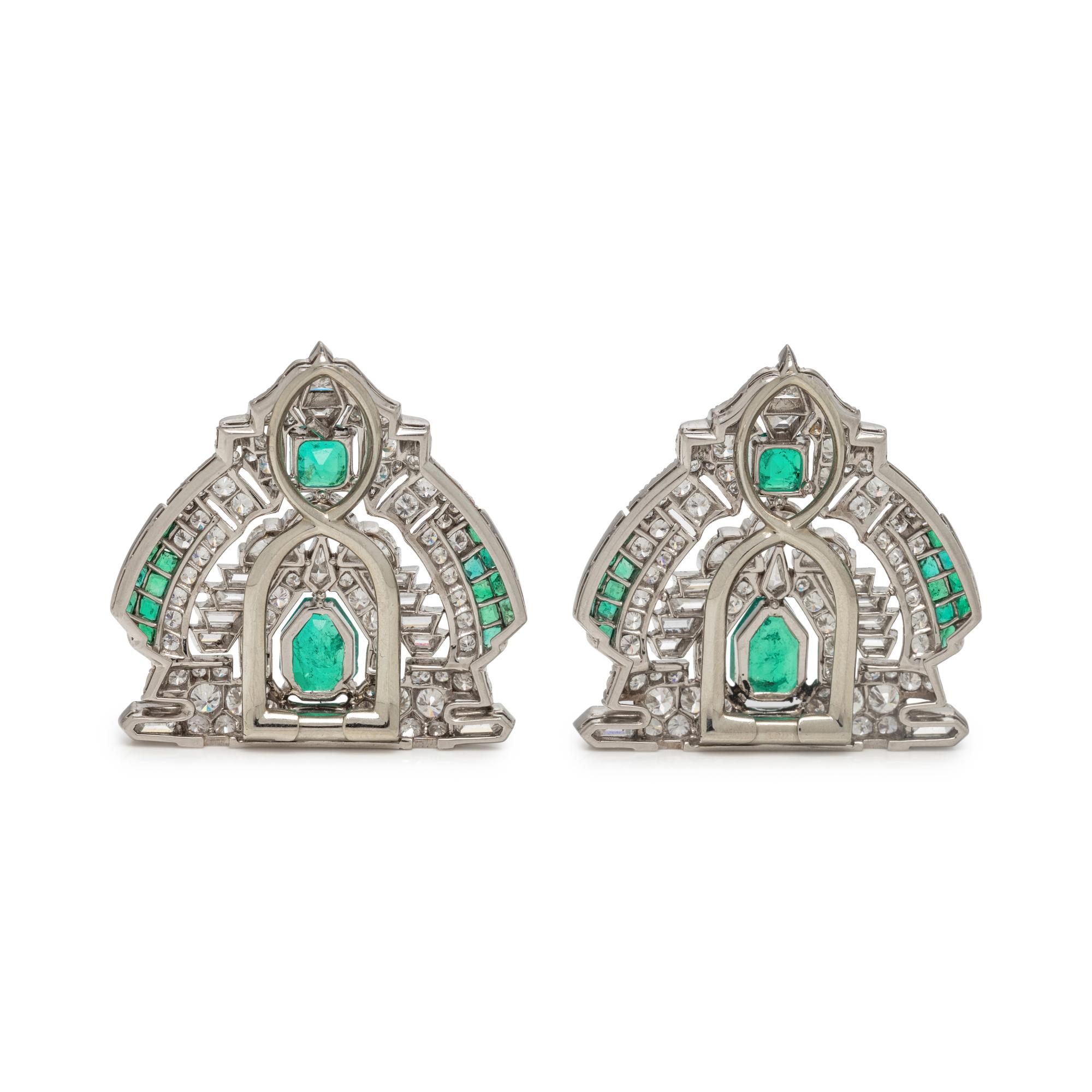 ART DECO, EMERALD AND DIAMOND DOUBLE CLIP BROOCH