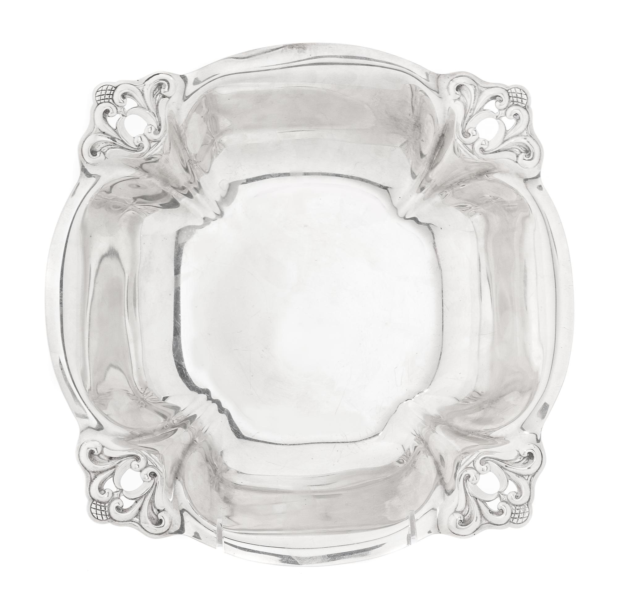 An American Silver Vegetable Bowl, Meriden Britannia Co., Meriden, CT, in the Royal Danish pattern.