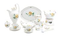 A Meissen Porcelain Tea and Coffee Service Height of tallest 12 1/4 inches. — 20TH CENTURY