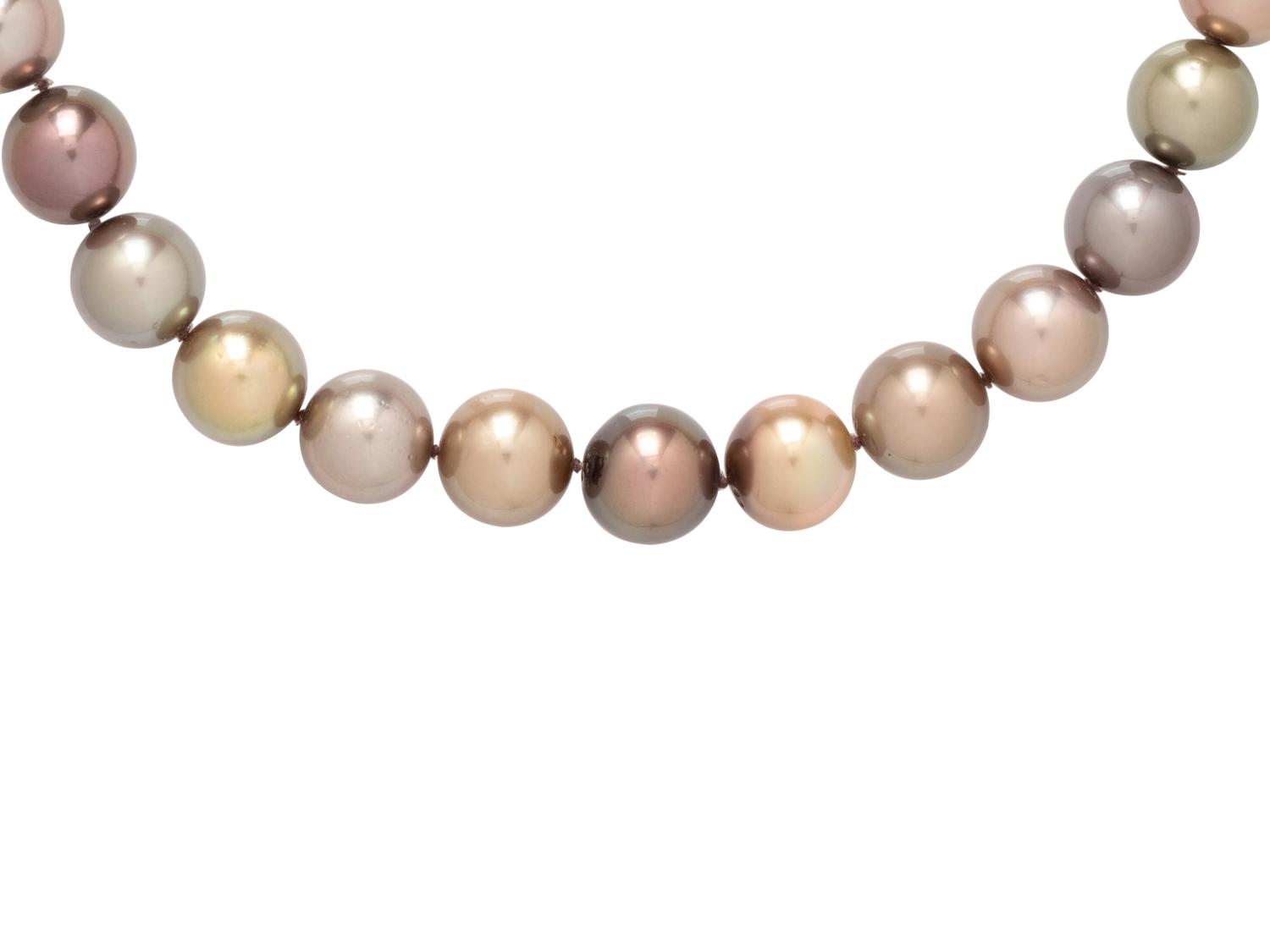 CULTURED PEARL NECKLACE