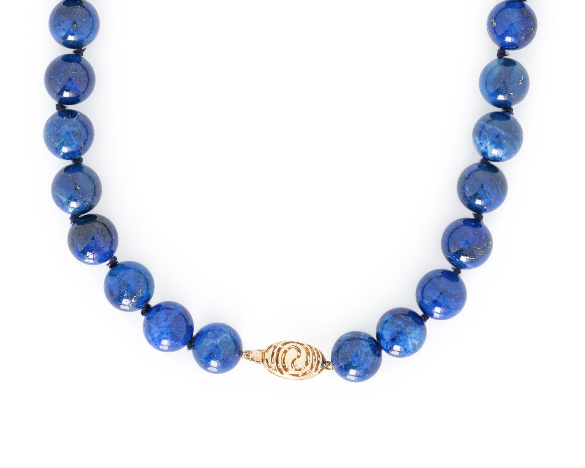 COLLECTION OF YELLOW GOLD AND LAPIS LAZULI JEWELRY