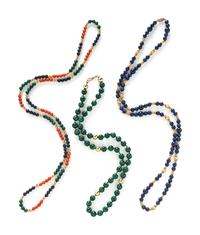 COLLECTION OF YELLOW GOLD AND MULTIGEM BEAD NECKLACES
