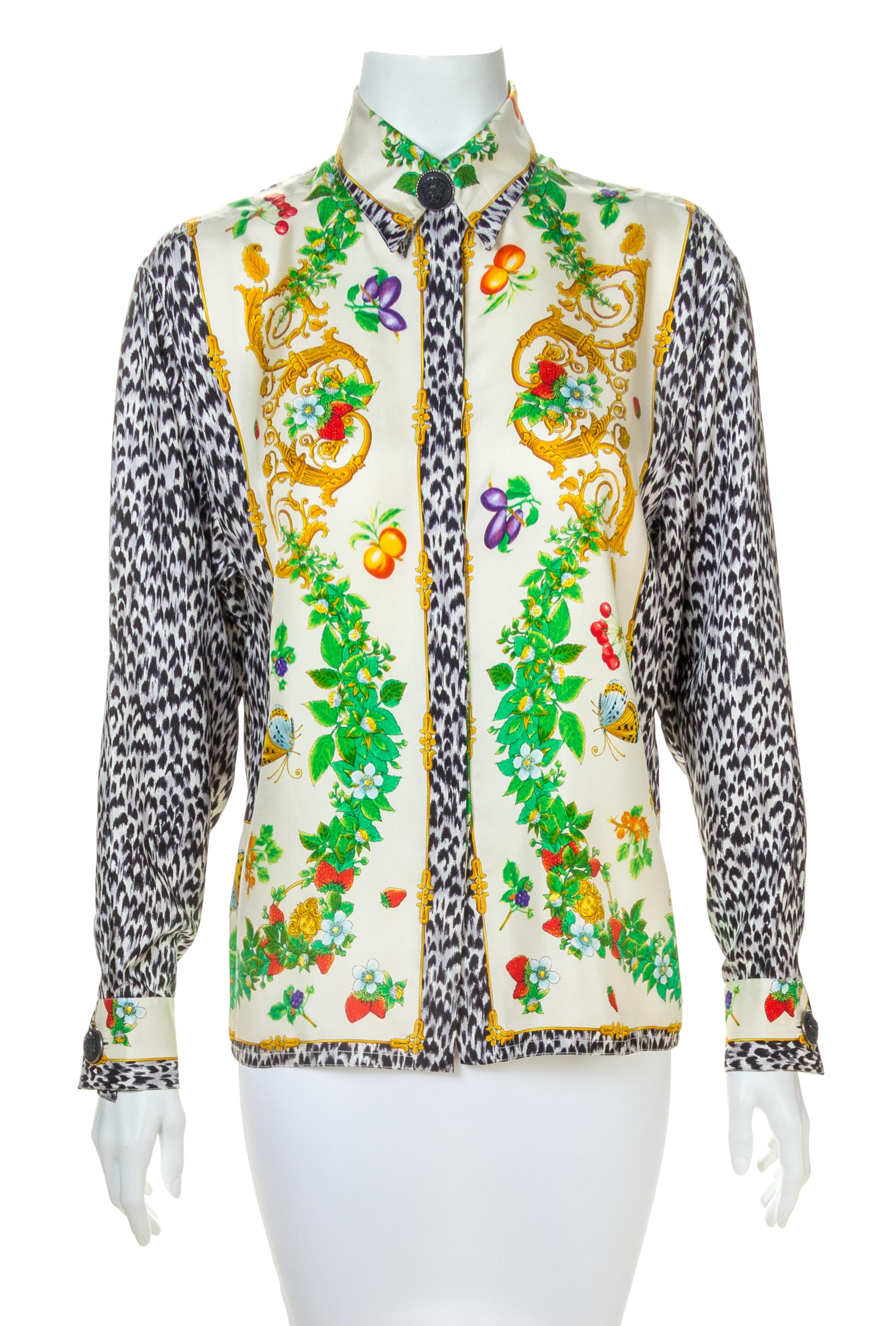 A Gianni Versace Silk Print Shirt, Size 40.