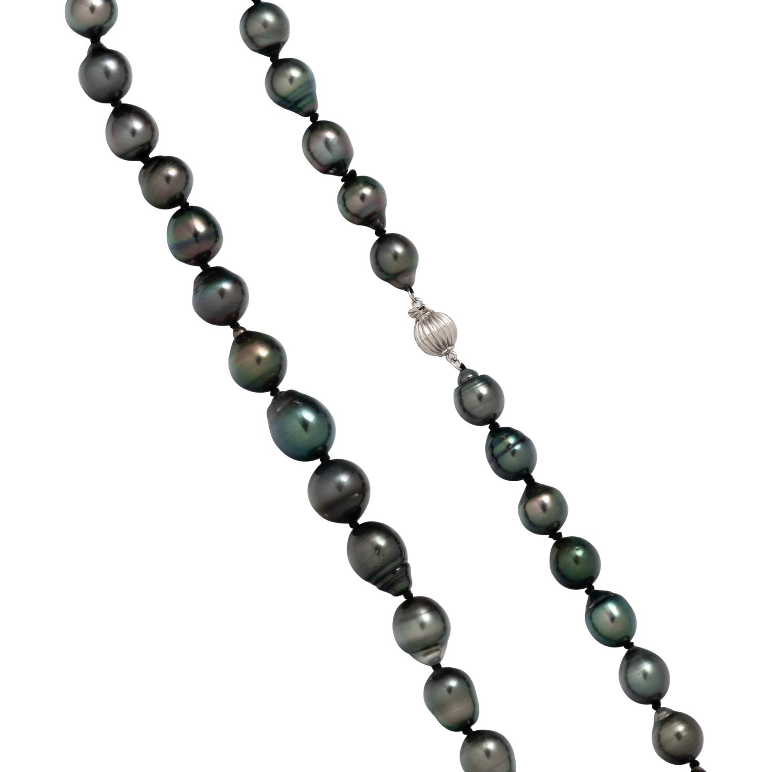 CULTURED TAHITIAN PEARL NECKLACE