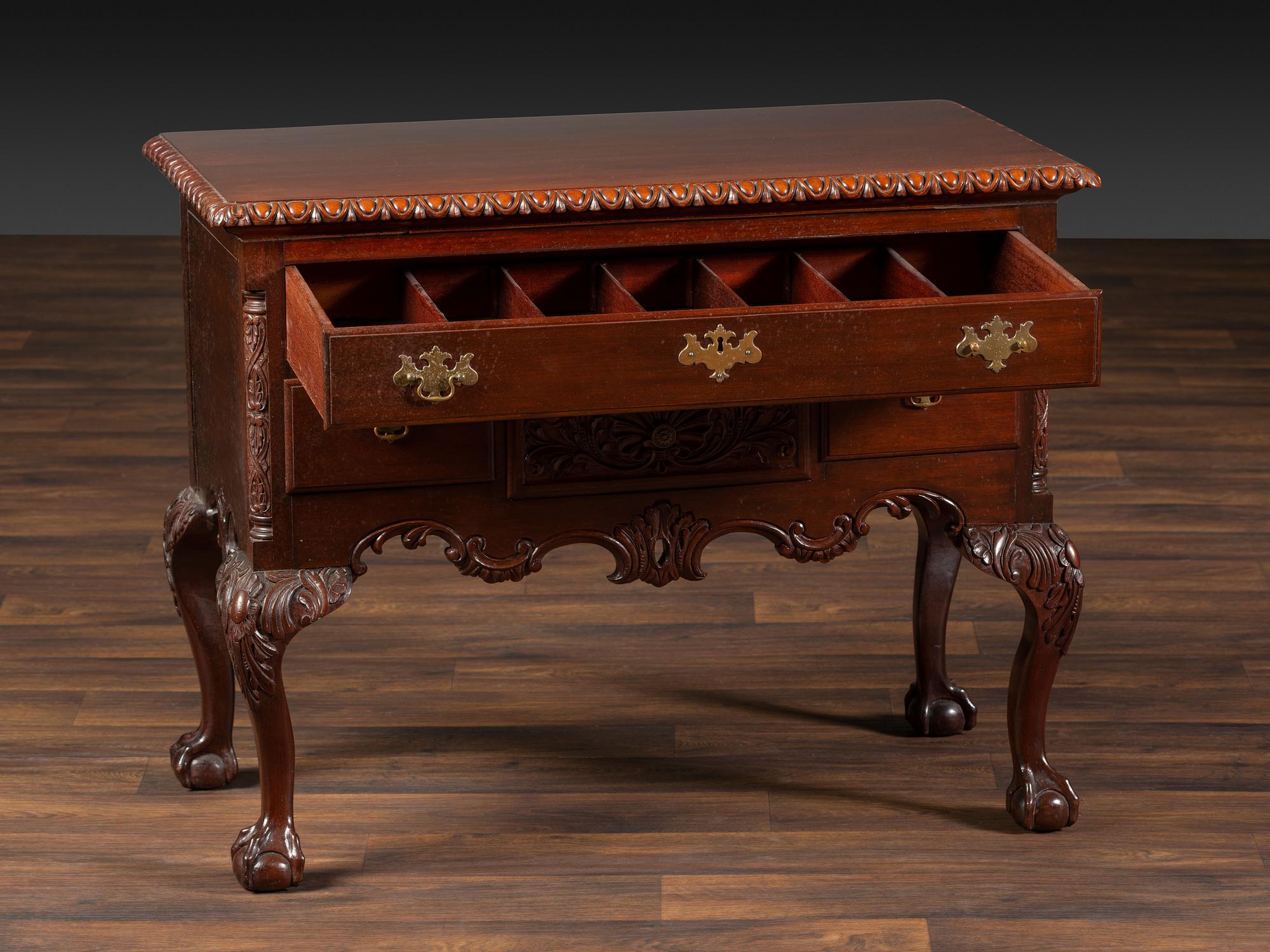 A Chippendale Style Shell-Carved Mahogany Dressing Table