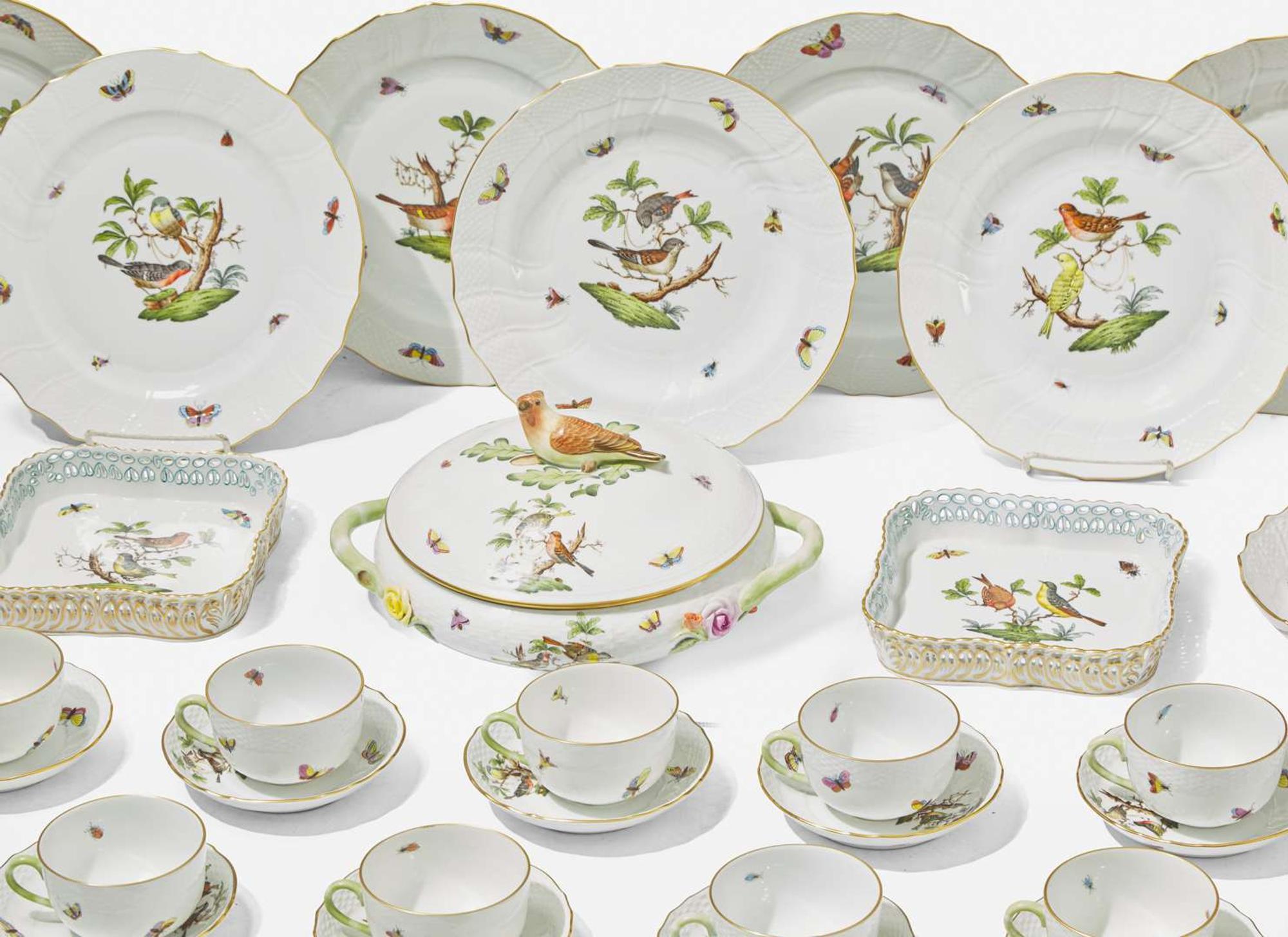 An extensive Herend porcelain dinner, tea, and coffee service in the “Rothschild Bird” pattern, Hungary, modern, with blue-printed factory marks