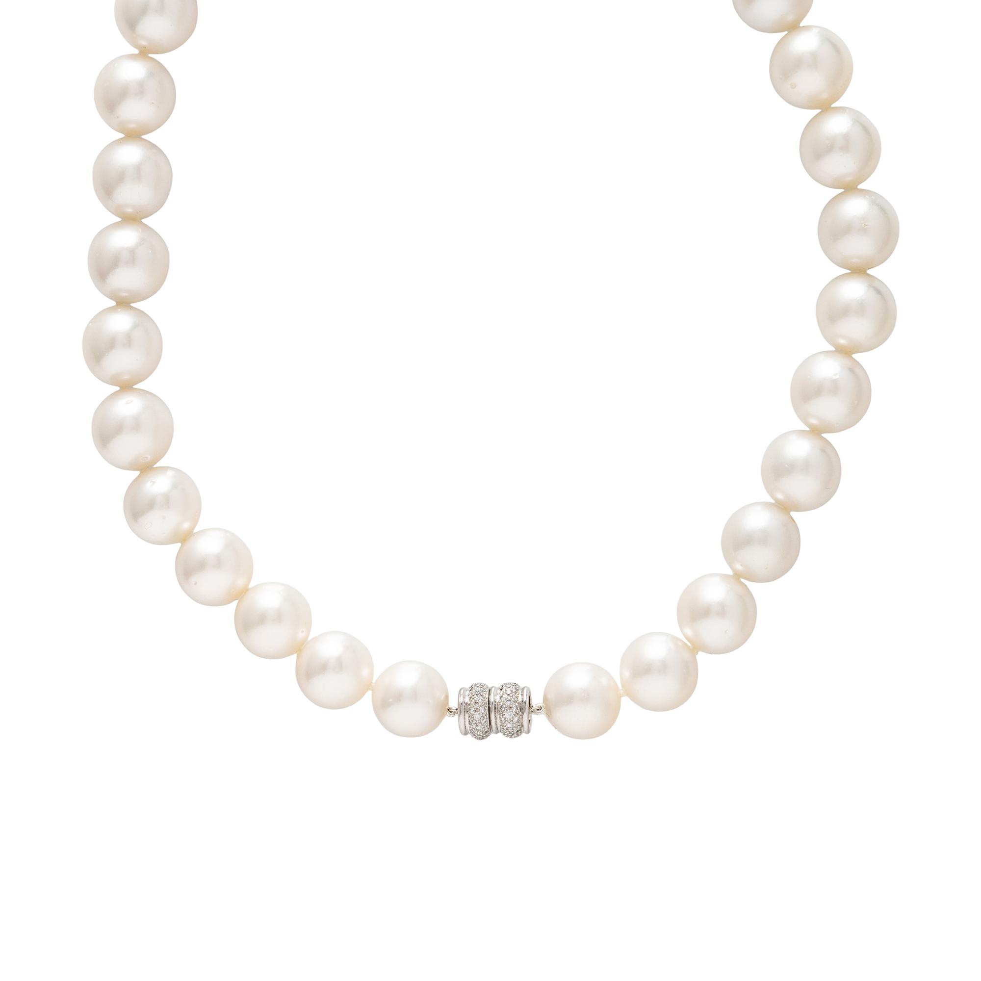 CULTURED PEARL AND DIAMOND NECKLACE