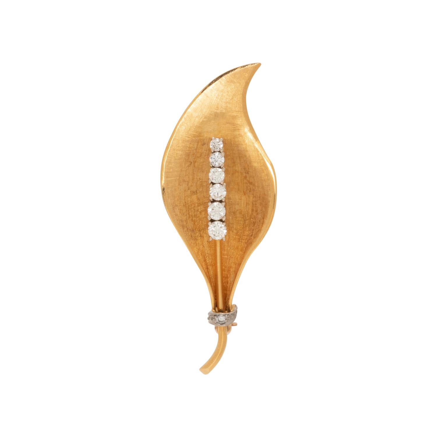 YELLOW GOLD AND DIAMOND LEAF BROOCH