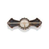 REVIVALIST, ENAMEL AND GOLD BROOCH