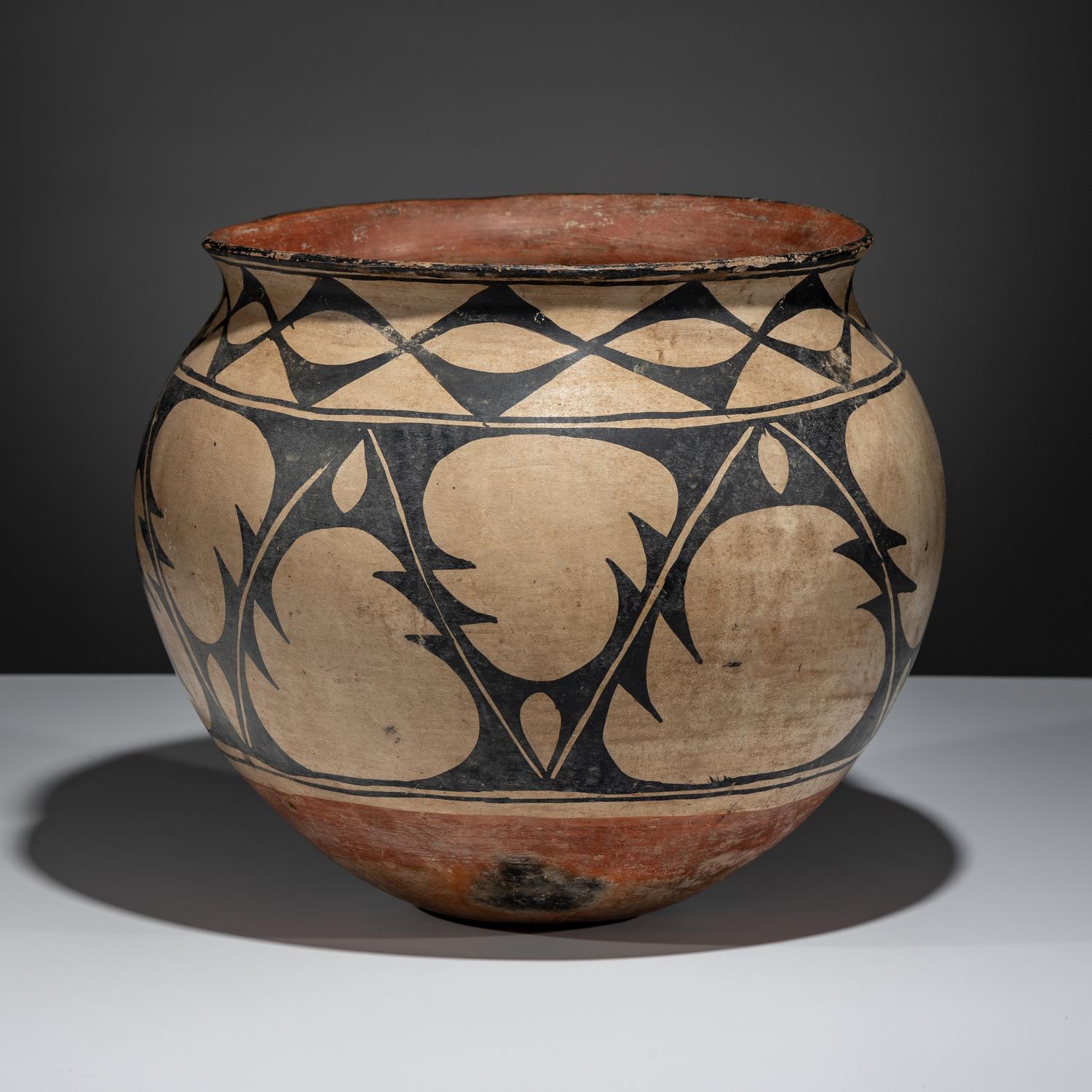 Kewa Pottery Storage Olla